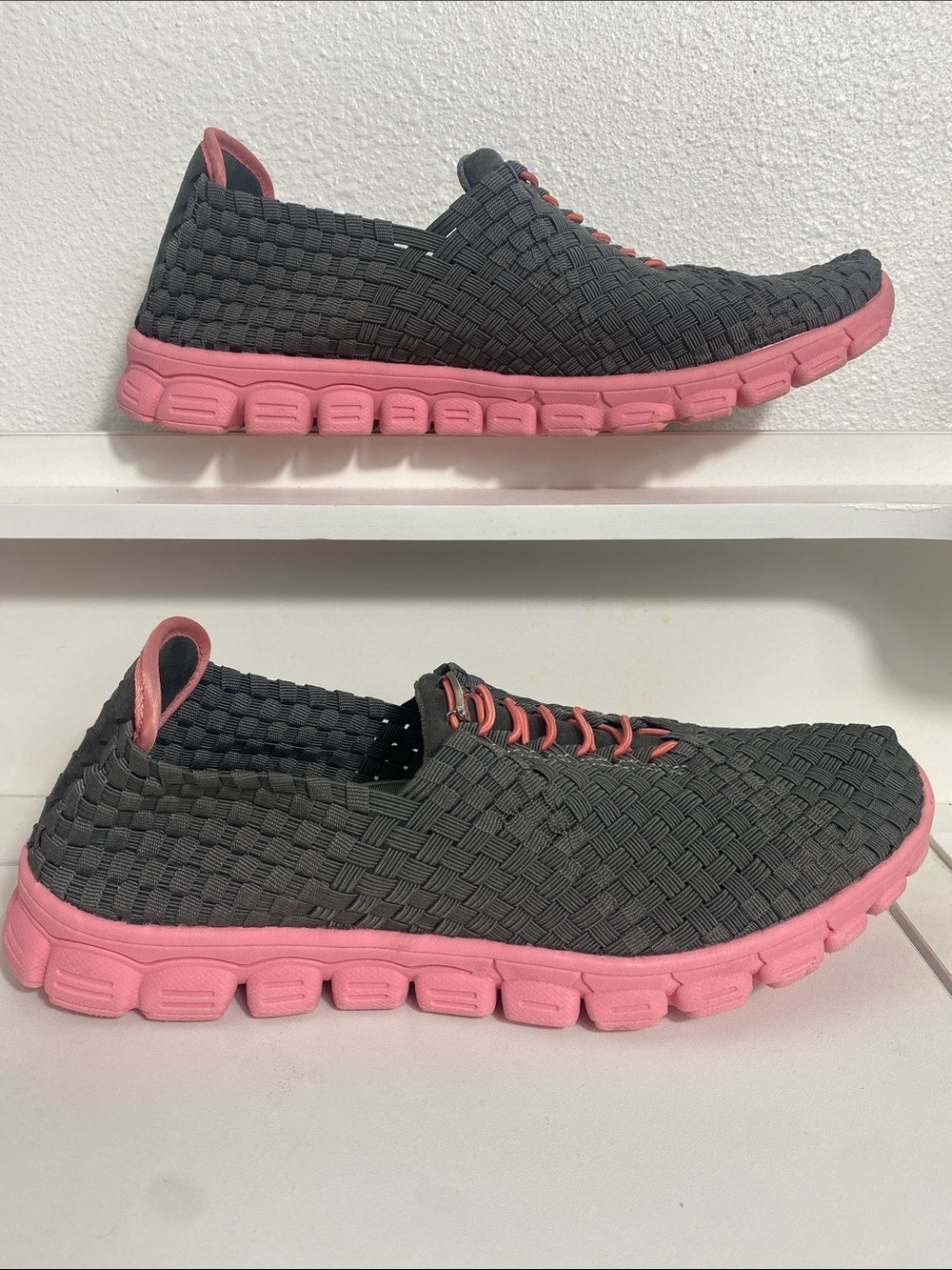 Zee Alexis Gray Woven Slip-On Sneakers with Pink Accents Size 10 - Picture 4 of 16